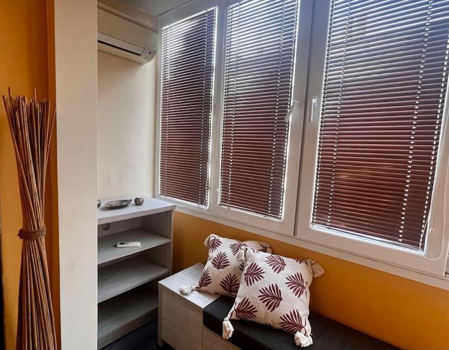 Cozy 2Br Oasis In Central 부르가스 외부 사진